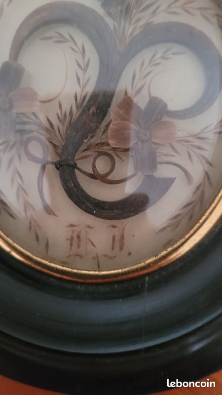Cadre reliquaire (image 2)