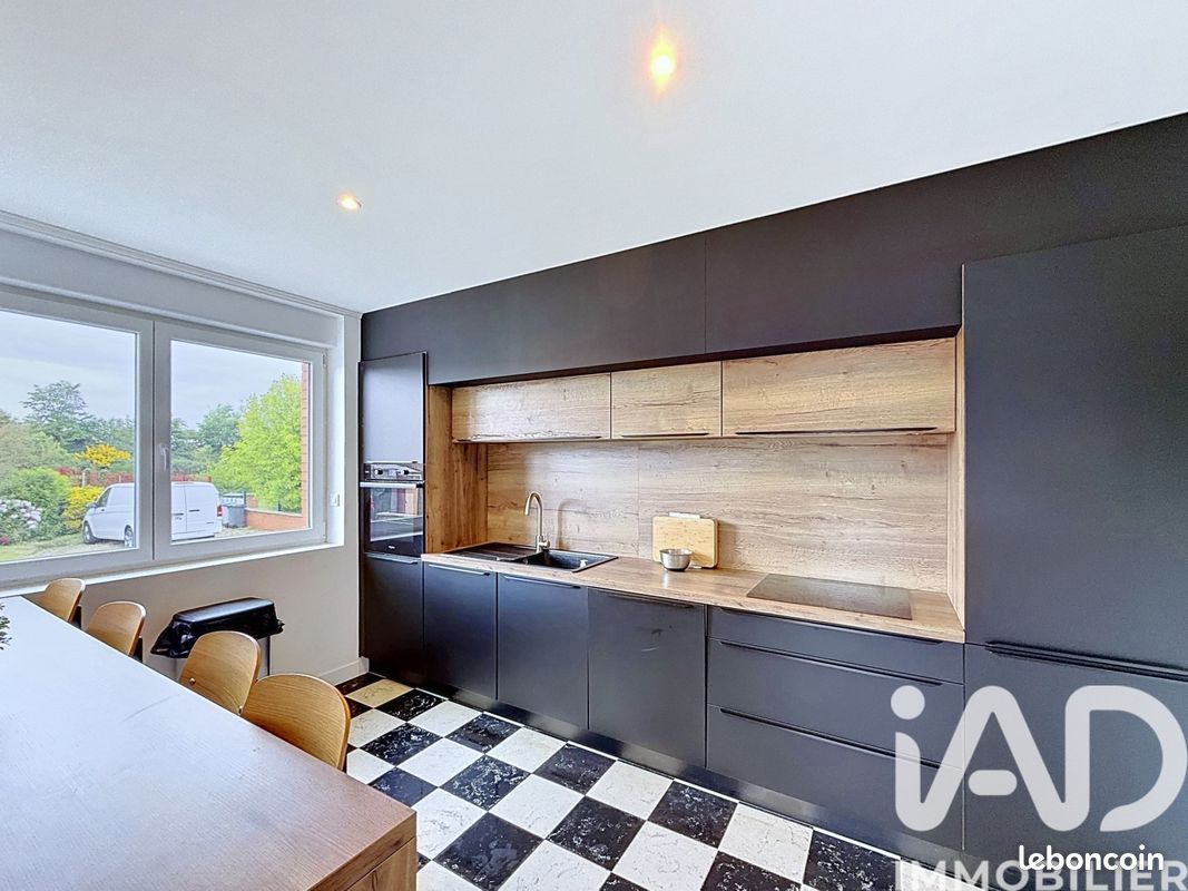 Maison 6 pièces 130 m² · à Flines-lez-Raches · 130 m² · 375 000 €
