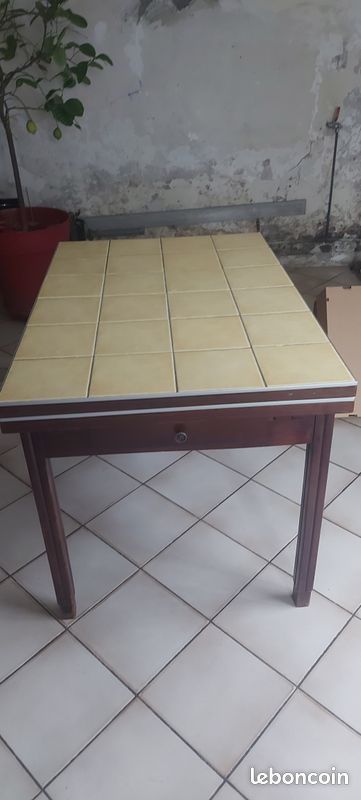 Table de cuisine (image 1)