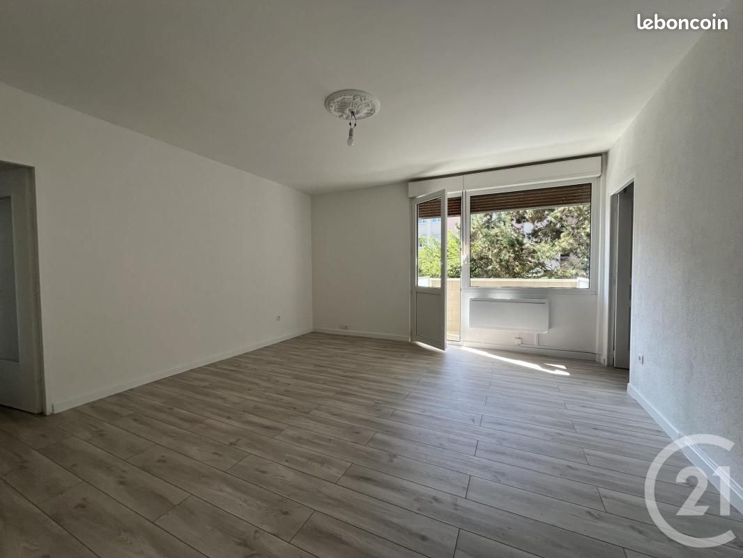 Appartement 5 pièces 85 m² · à Strasbourg · 85 m² · 400 €