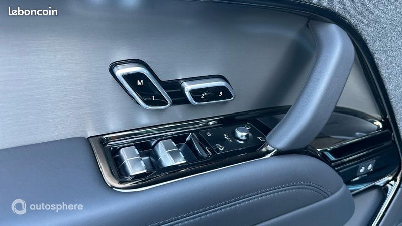 Land-Rover Range Rover Sport 3.0 P460e 460ch PHEV Dynamic Midnight Edition (image 16)