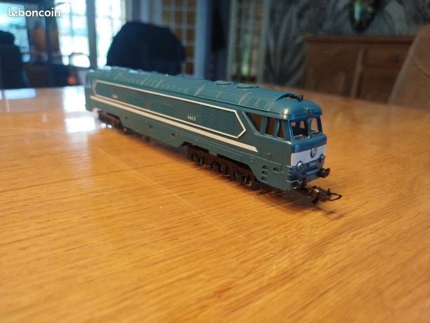 Mehano ho : locomotive diesel CC 70000 Sncf - Jeux & Jouets Mehano ho : locomotive diesel CC 70000 Sncf - Jeux & Jouets