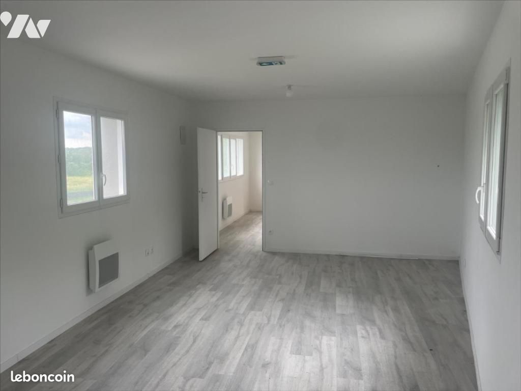 Local d'Activités 95 m² MIGNE AUXANCES (image 8)