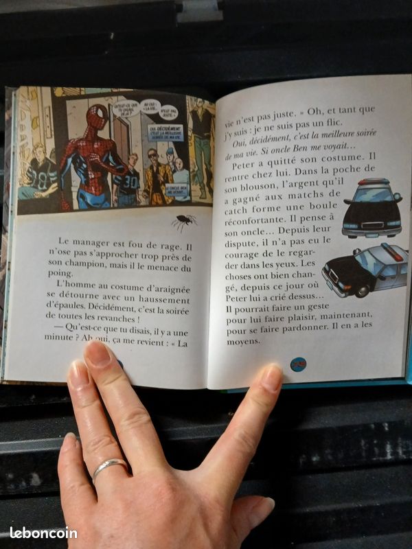 Spiderman bibliothèque verte (image 3)