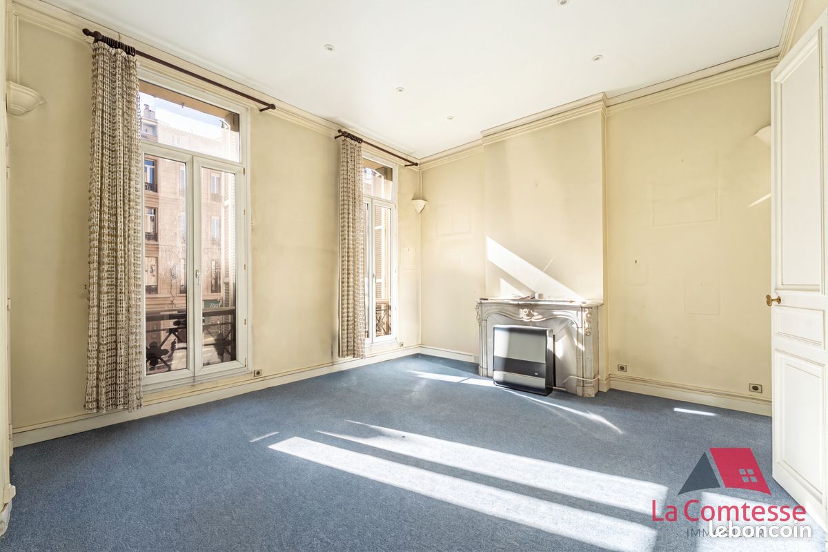 Appartement 2 pièces 58 m² · à Marseille · 58 m² · 240 000 €