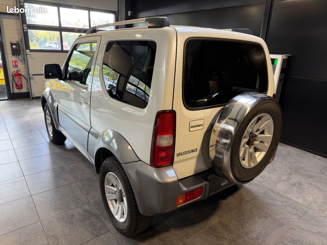 SUZUKI JIMNY 1,3L VVT 86Ch 4X4 3 PORTES 1ère MAIN (image 5)