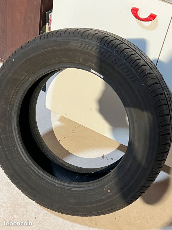 Vends 2 pneus d’occasion (image 1)