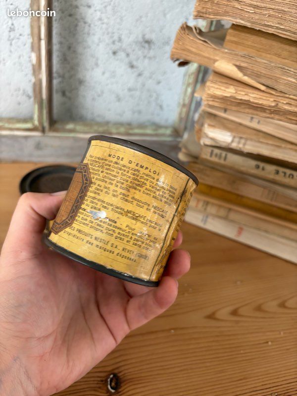 Lot de 2 anciennes boîtes de café Nescafé en métal Nestlé vintage / rétro (image 8)