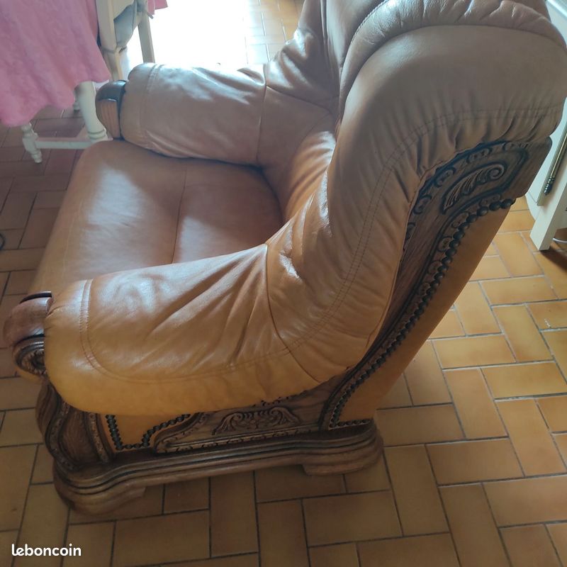 Vend 2 fauteuils marron (couleur cognac) (image 3)