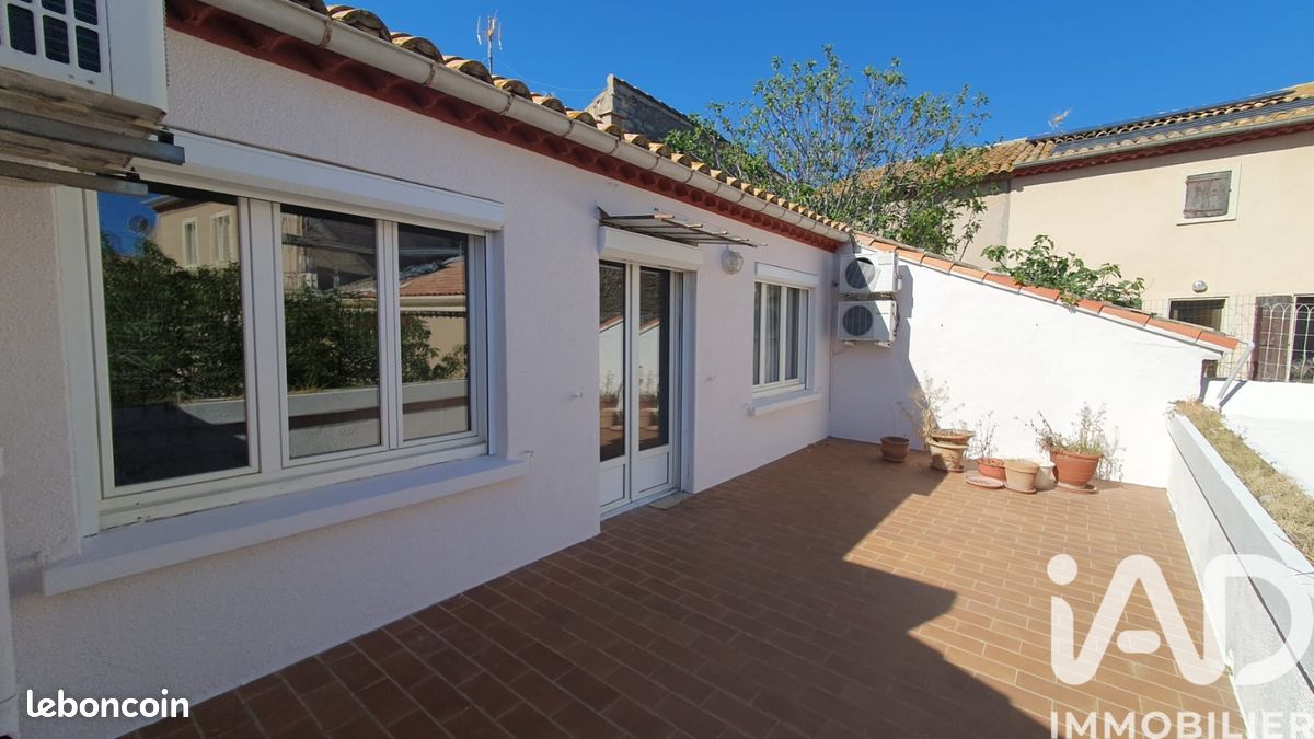 Maison 9 pièces 227 m² · à La Palme · 227 m² · 257 000 €
