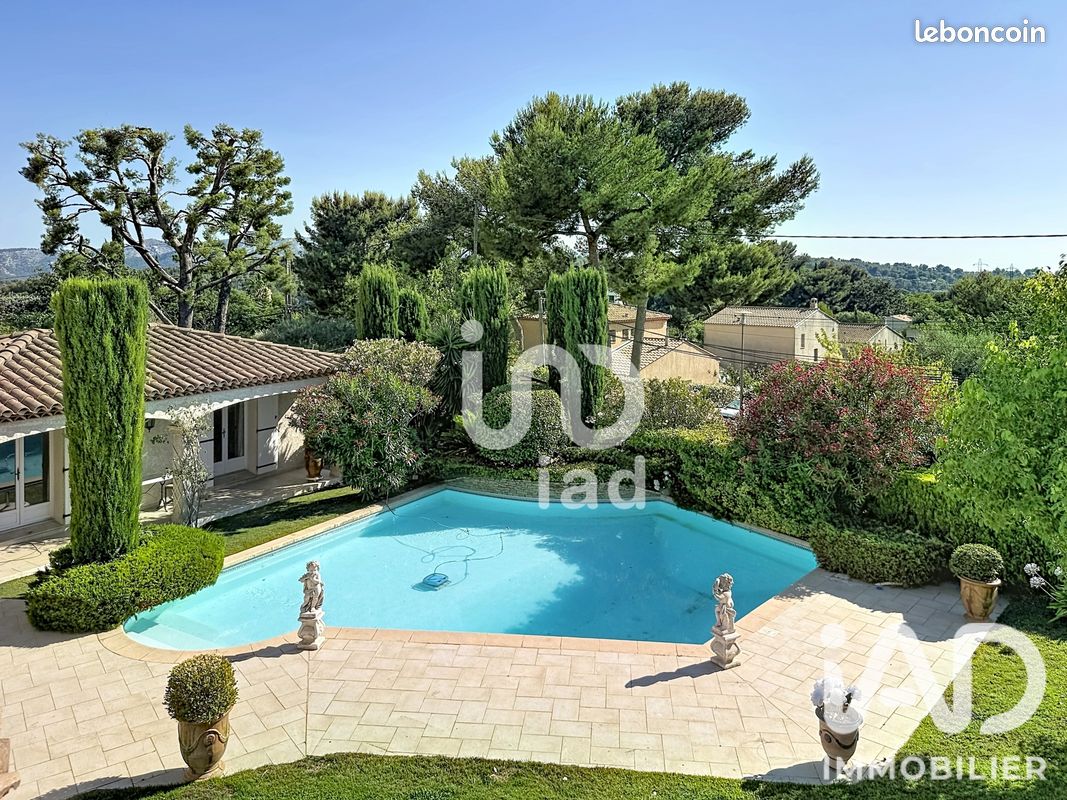 Maison 7 pièces 220 m² · à Allauch · 220 m² · 890 000 €