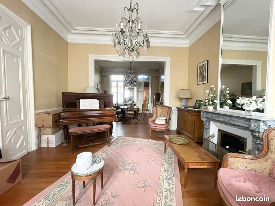 Maison 9 pièces 231 m² · à Cambrai · 231 m² · 169 000 €