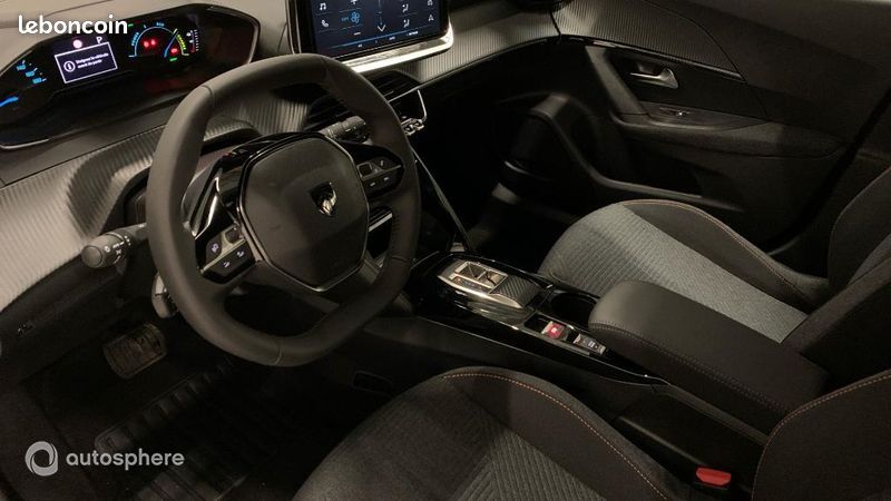 Peugeot 2008 e-2008 156ch Style (image 37)