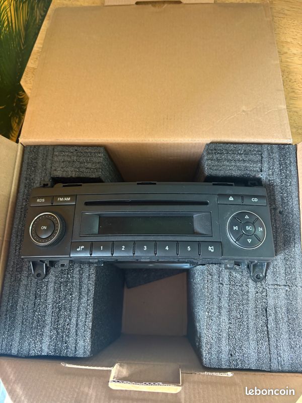 autoradio-d-origine-mercedes-quipement-auto