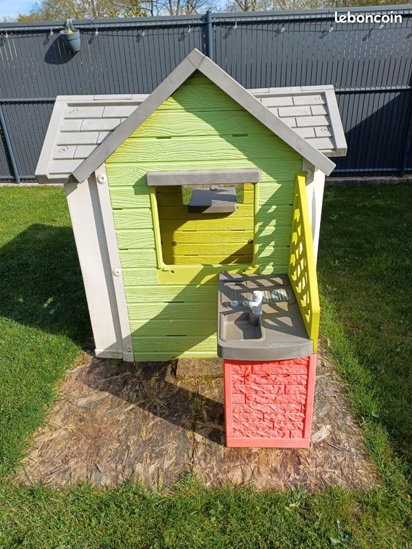 Maison extensible des Amis avec toboggan réglable Smoby