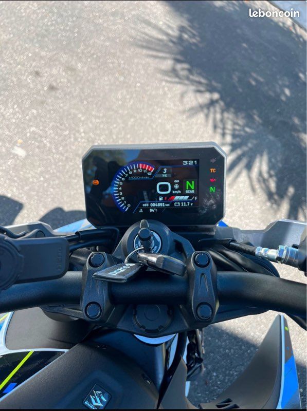 Suzuki gsx-8s a2 (image 3)