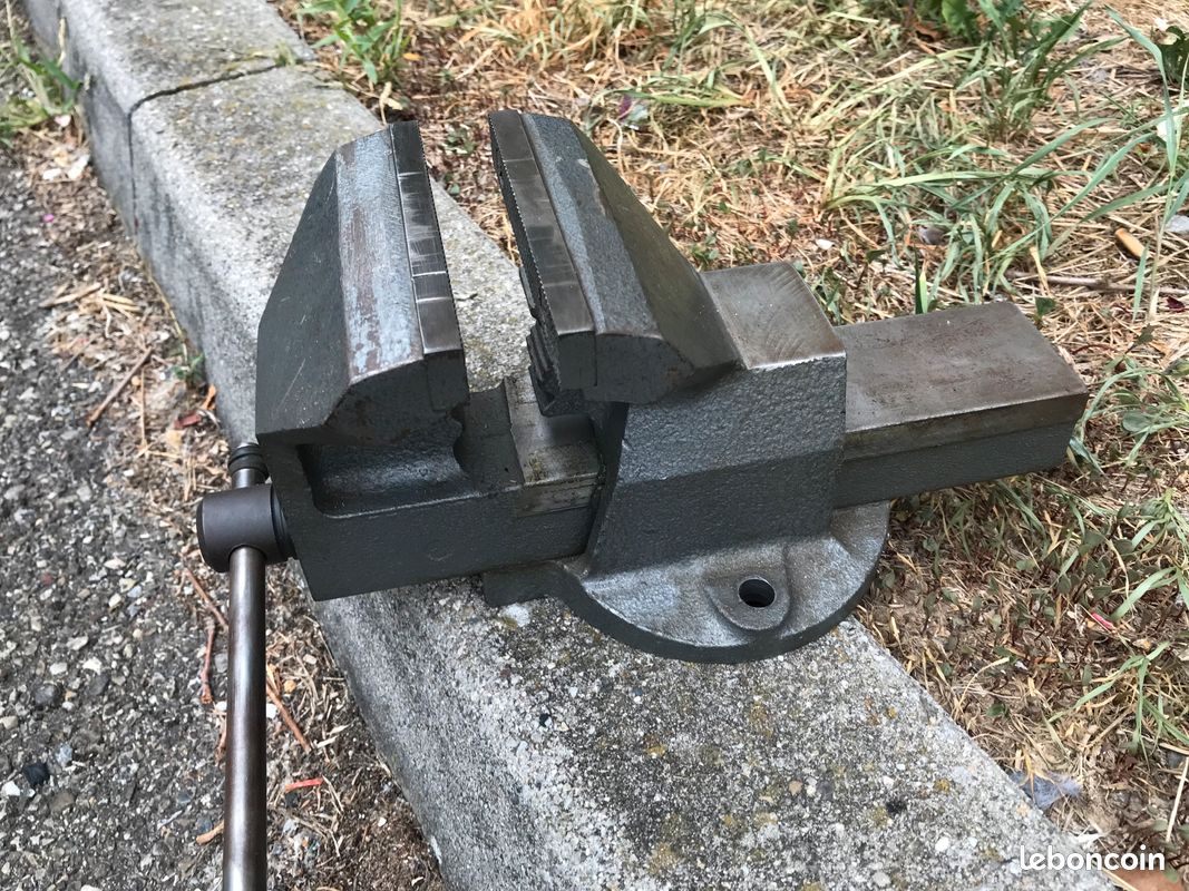 Etau tout acier sambre et meuse mors de 125mm (image 2)