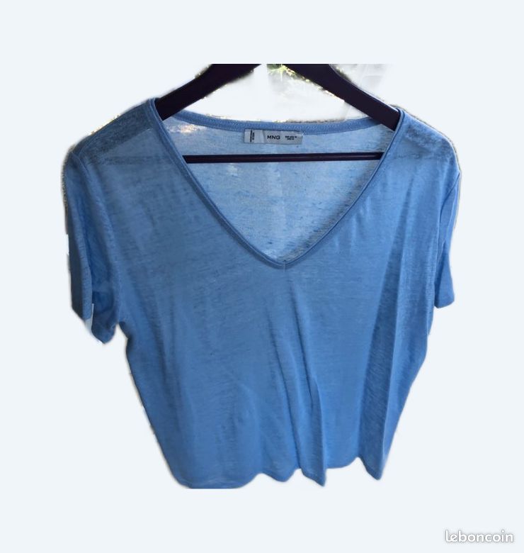T shirt (image 1)