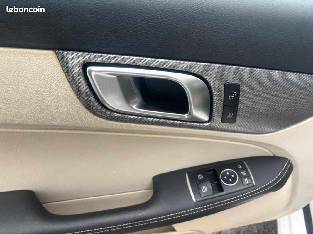 MERCEDES SLC 180 1.6 i 16V BlueEFFICIENCY 156 ch FASCINATION (image 30)