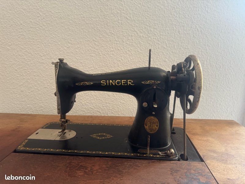 Machine à coudre SINGER (image 1)