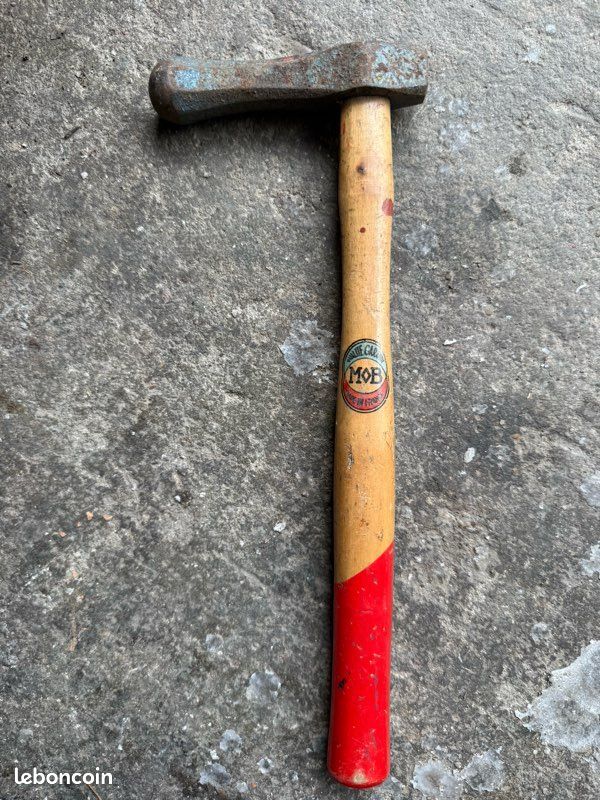 ANCIEN OUTIL MARTEAU de ferblantier dinandier carrossier