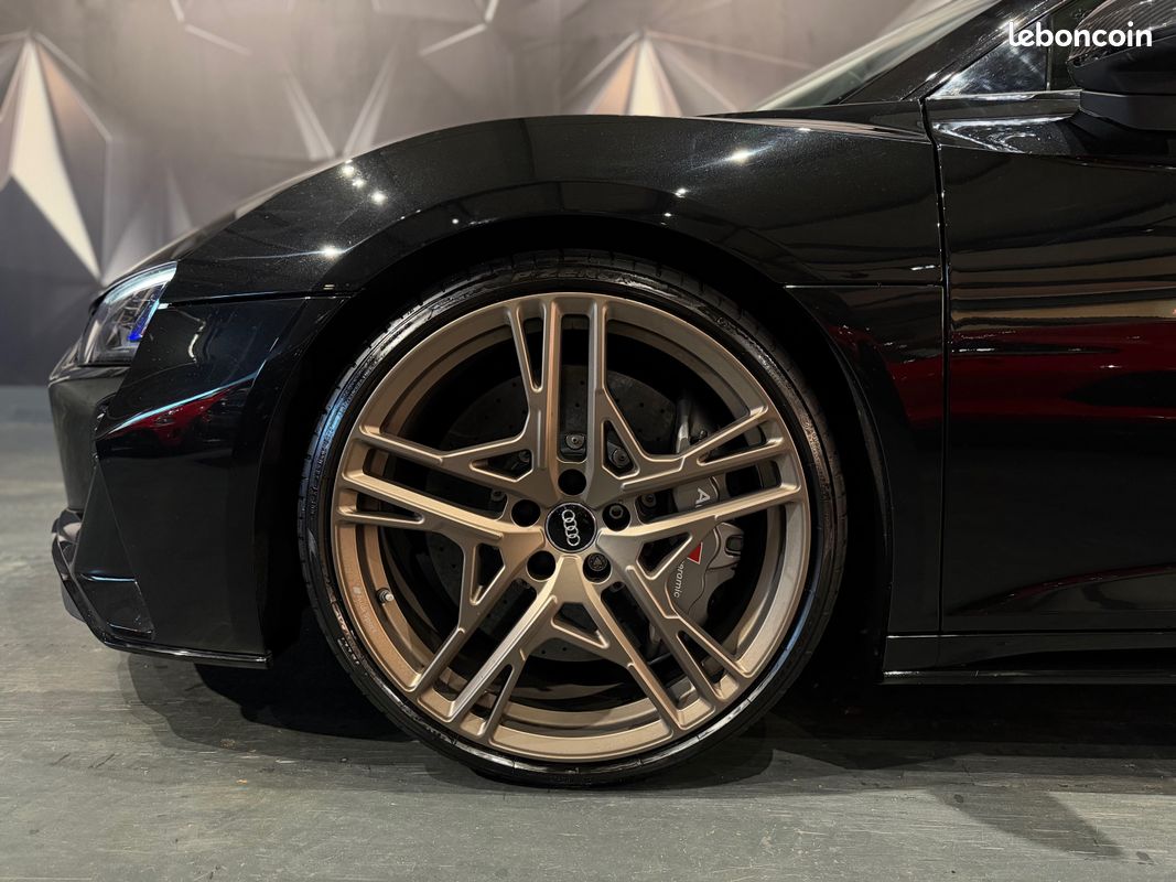 AUDI R8 Performance Decennium V10 + 620 CH S-Tronic 7 N° 57 / 222 Bang & Olufsen Magnetic Ride Cuir Etendu Freins Ceramiques 2019 (image 5)