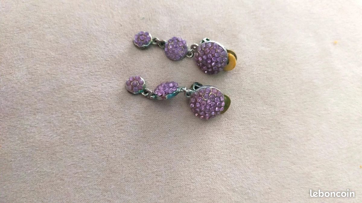 Boucles D'oreilles Clips Vintage Années 80 - Cuir Violet Et Strass - Occasion - Sans Marque