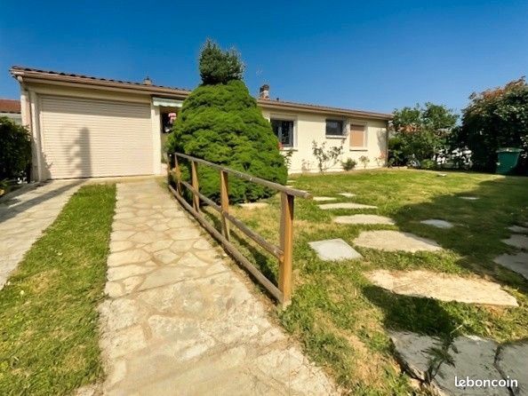Maison 4 pièces 90 m² · à Le Passage · 90 m² · 990 €