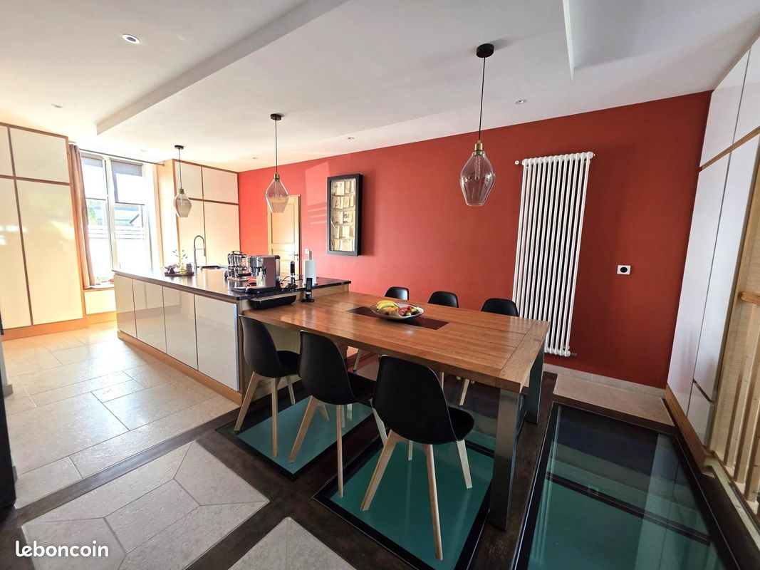 Maison 7 pièces 260 m² · à La Flèche · 260 m² · 639 500 €