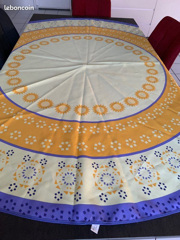 Nappe ronde infroissable coloris lumineux (image 3)