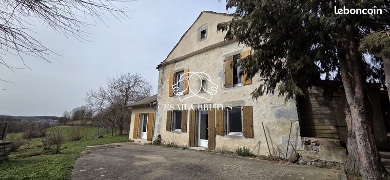 Propriété 5 pièces 151 m²