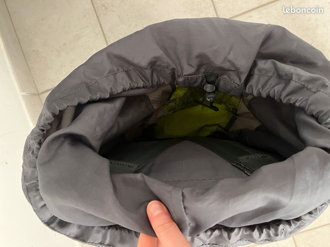 Neuf sac à dos de randonnée (image 7)