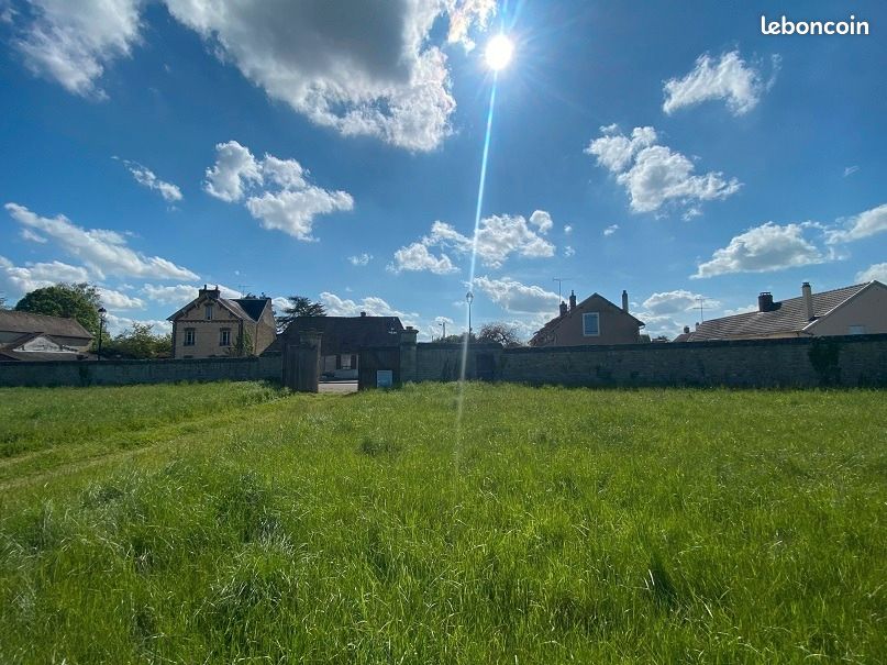 Terrain 410 m² Menilles · à Ménilles · 72 500 €