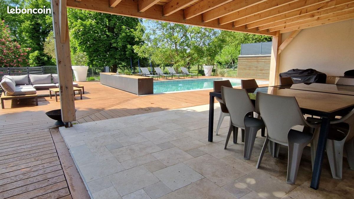 Maison 10 pièces 262 m² · à Saint-Branchs · 262 m² · 489 500 €
