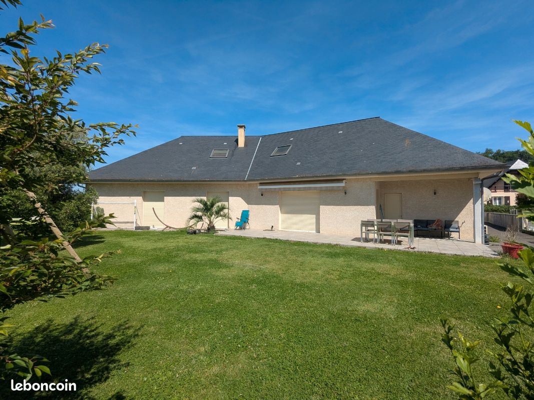 Maison 6 pièces 140 m² · à Aren · 140 m² · 297 000 €