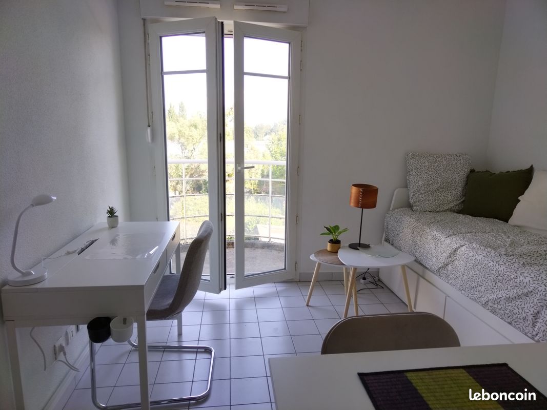 Appartement 1 pièce 18 m² · à Saint-Martin-d'Hères · 18 m² · 540 €/mois