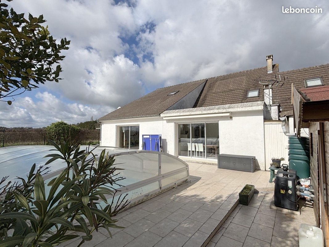 Maison 8 pièces 195 m² · à Arsy · 195 m² · 330 000 €