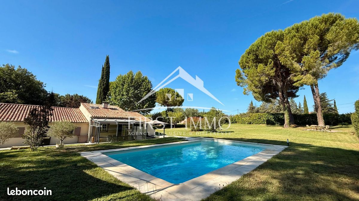 Maison 6 pièces 207 m² · à Aix-en-Provence · 207 m² · 5 200 €