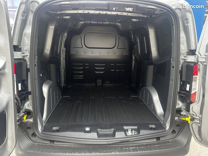 Ford Transit Courier Electrique 100 kW 136ch Limited (image 13)