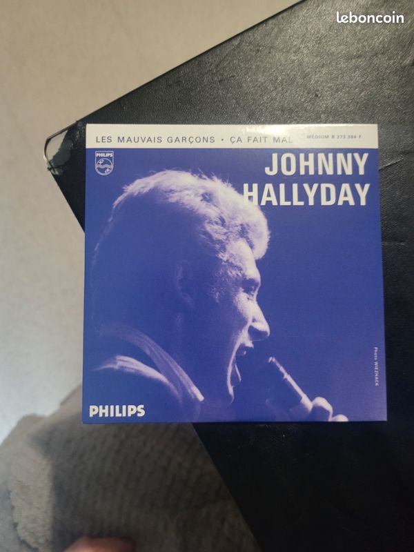 Cd johnny hallyday (image 1)