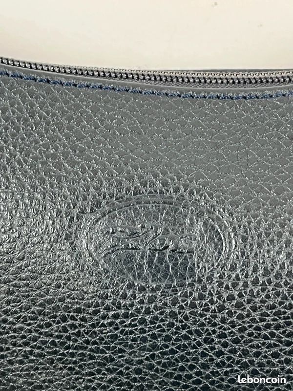 Longchamp 731 - Sac à main pochette baguette porté épaule en cuir grainé noir / bleu nuit (image 5)