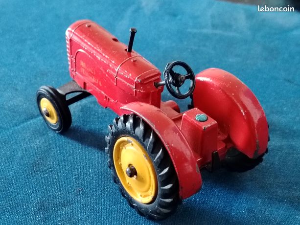 Lot De 2 Tracteurs Massey Ferguson Dinky Toys Angleterre 1/43 – Occasion Sans Boîte