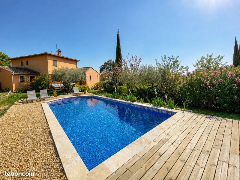 Appartement 8 pièces 160 m² · à Lorgues · 160 m² · 729 000 €
