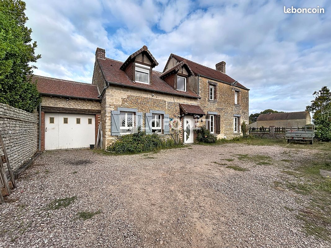 Maison 5 pièces 125 m² · à Morteaux-Couliboeuf · 125 m² · 165 000 €