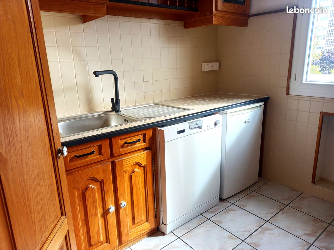 Appartement a louer sotteville-les-rouen - 5 pièce(s) - 80 m2 - Surfyn