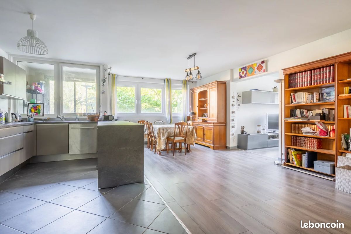 Appartement 5 pièces 105 m² · à Charenton-le-Pont · 105 m² · 620 000 €