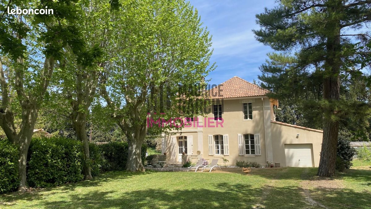 Maison 6 pièces 160 m² · à Sorgues · 160 m² · 450 000 €