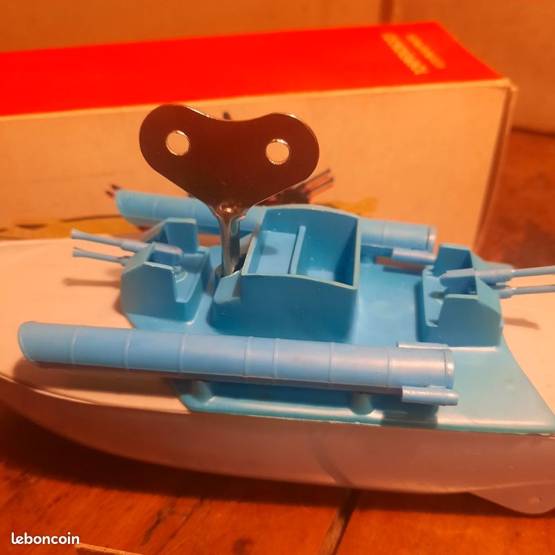 Vieux Bateau Mécanique Pour Bassin CLIM Réf 408 – Jouet Ancien NEUF En Boîte, Fabriqué En RDA