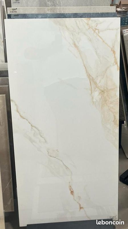🌩️ Carrelage premier choix blanc et doré ultra brillant effet marbre en solde🌩️ (image 4)