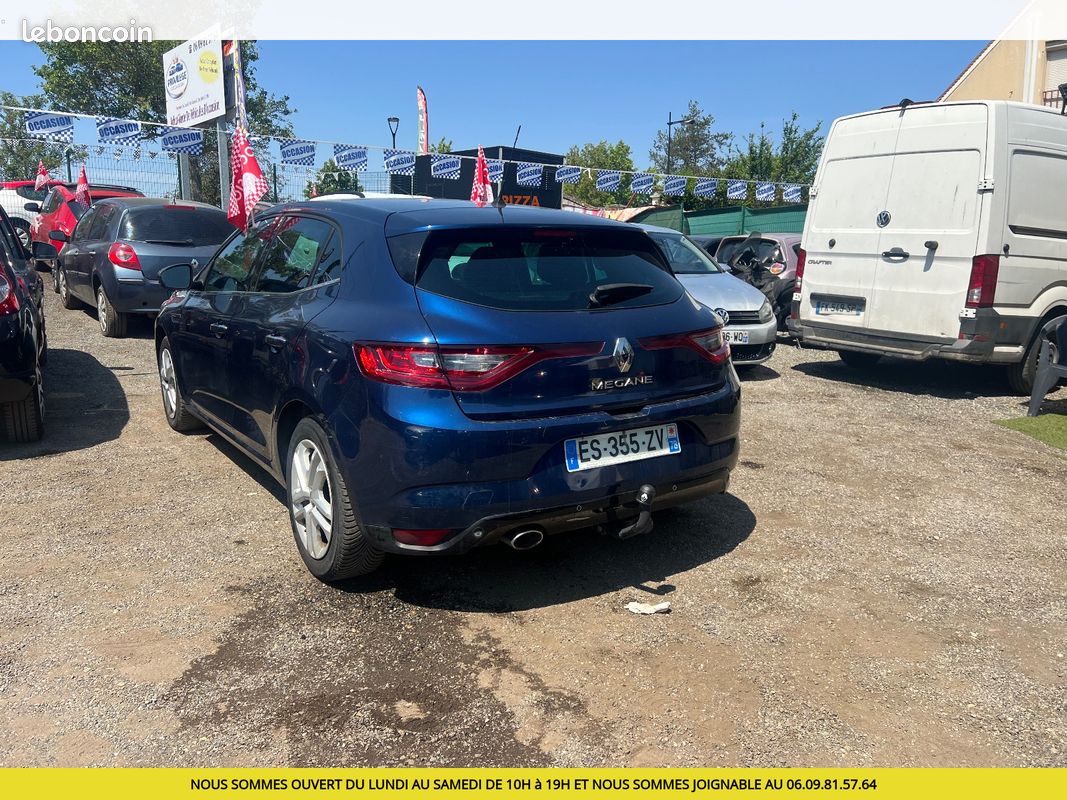 RENAULT MEGANE IV BERLINE dCi 130 Energy Intens (image 3)